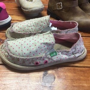 Girls Sanuk Shoes